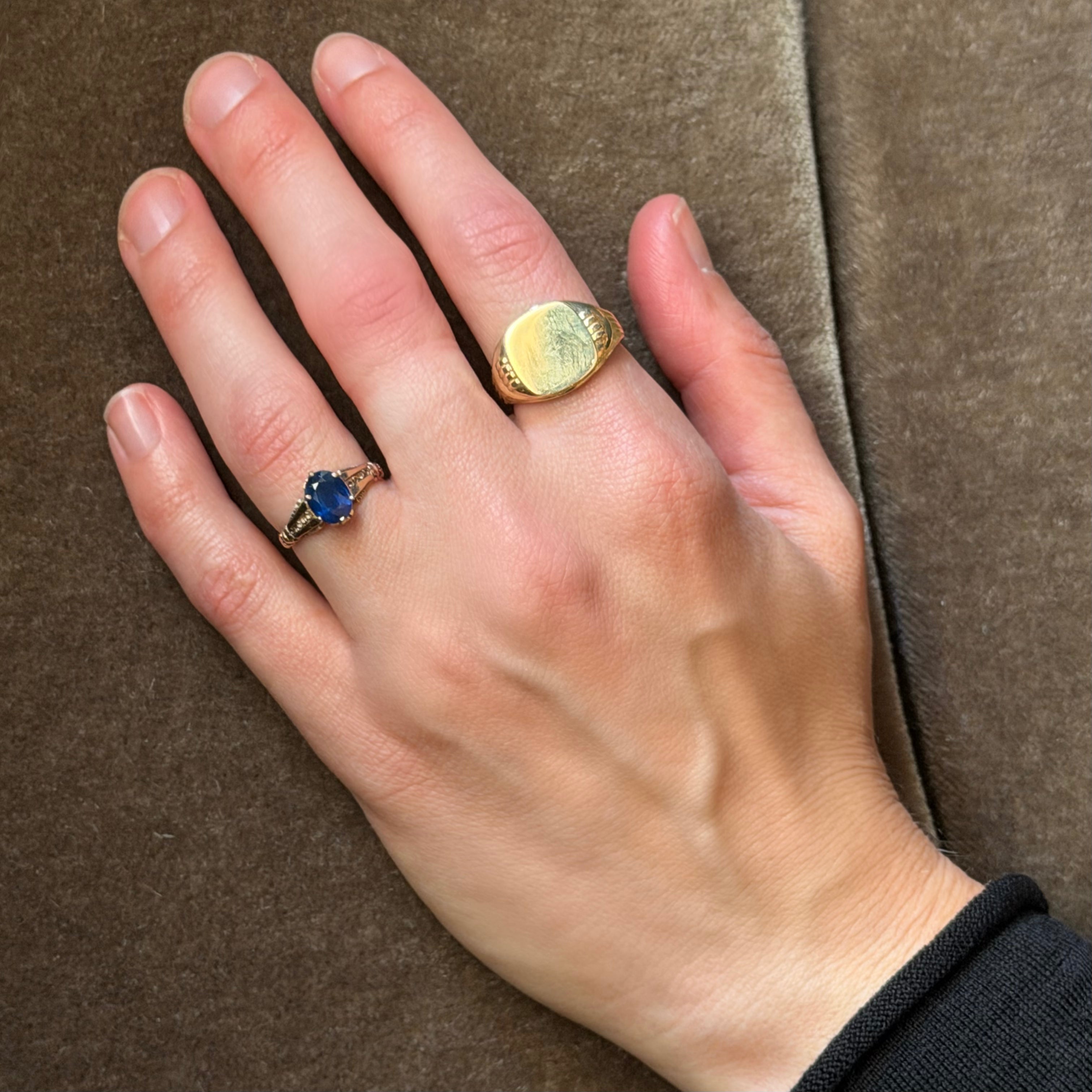 Antique 12k Oval Natural Sapphire Ring