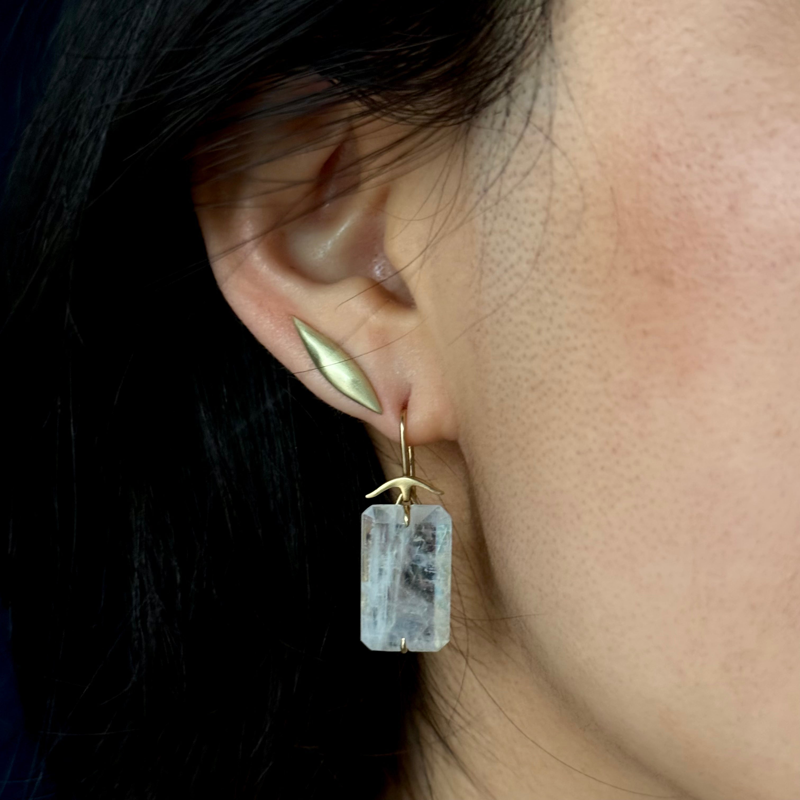 Gabriella Kiss 18k Pair of Small and Medium Mismatched Slug Earrings