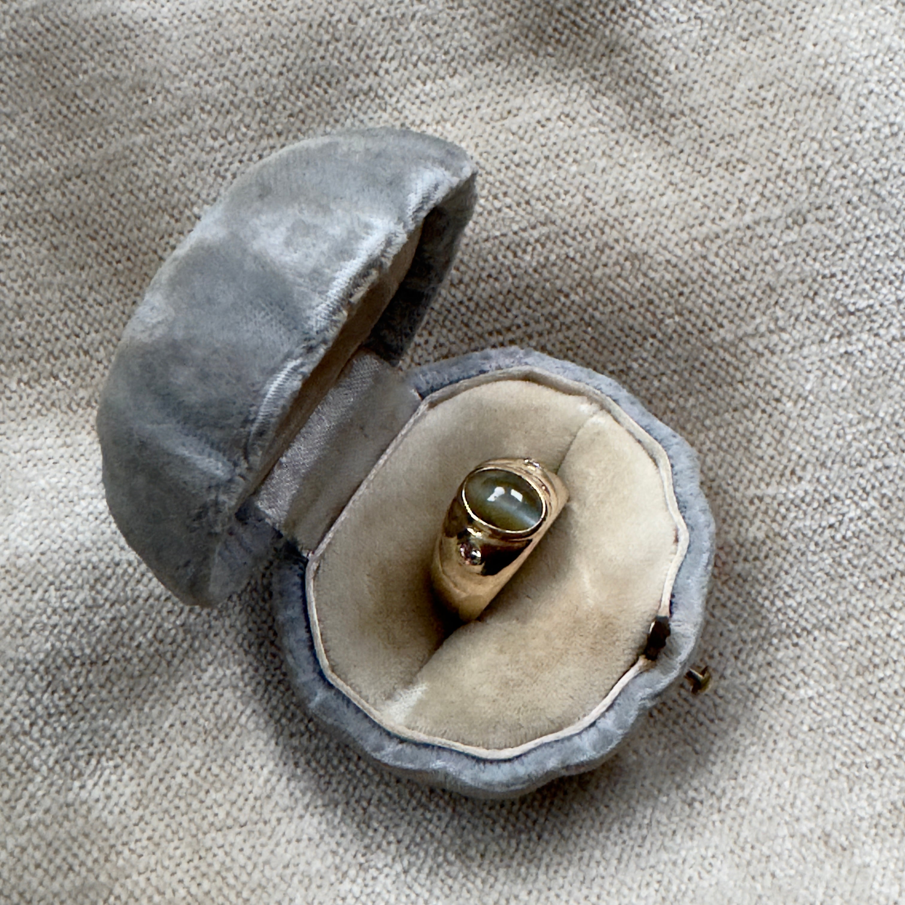 Antique Edwardian 14k Cat's Eye Chrysoberyl and Diamond Heavy Domed Band