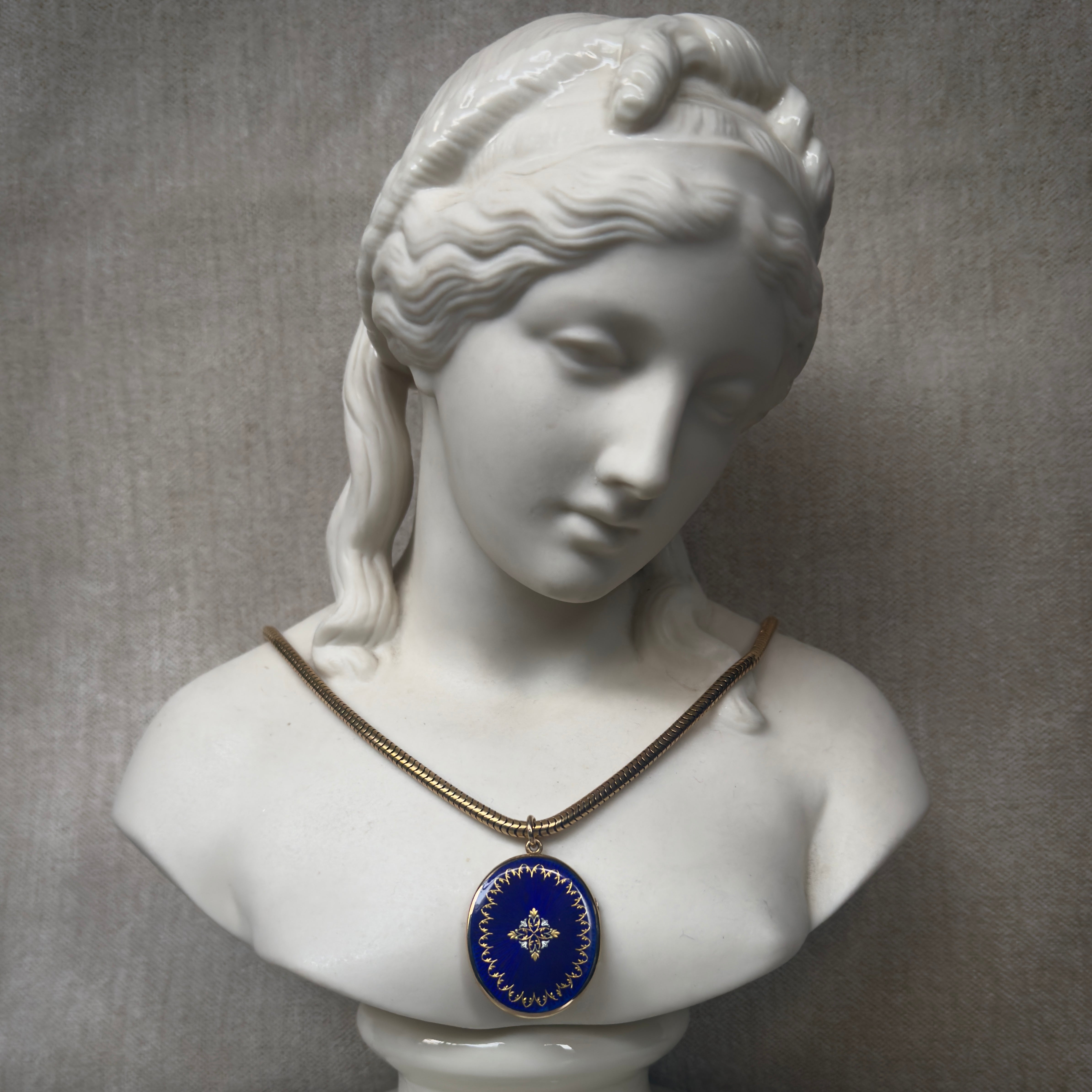 Antique Victorian 15k Oval Navy Enamel Locket Pendant