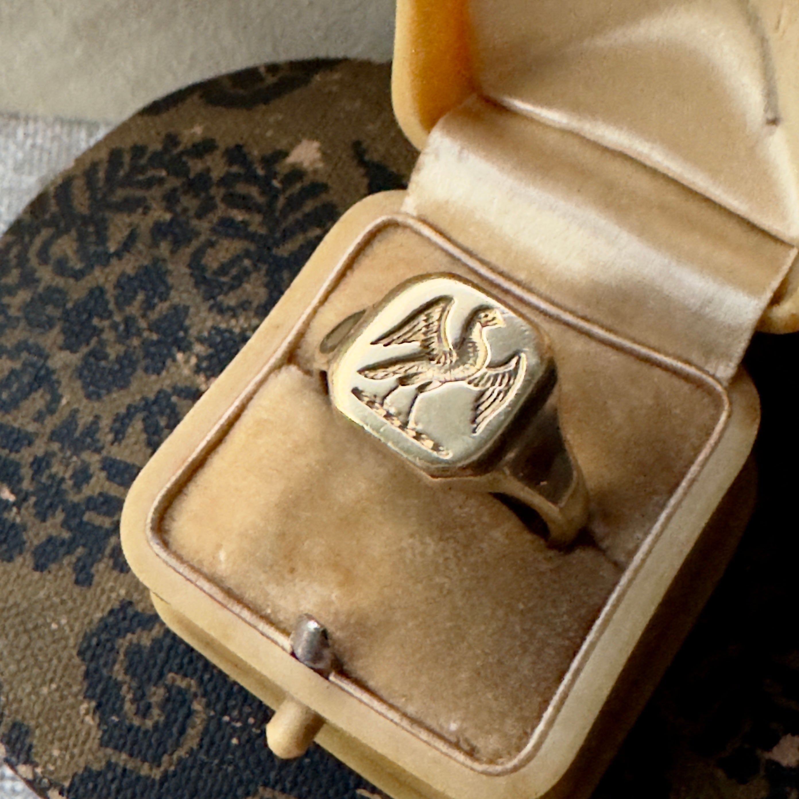 Antique 1920's 18k Bird Signet Ring