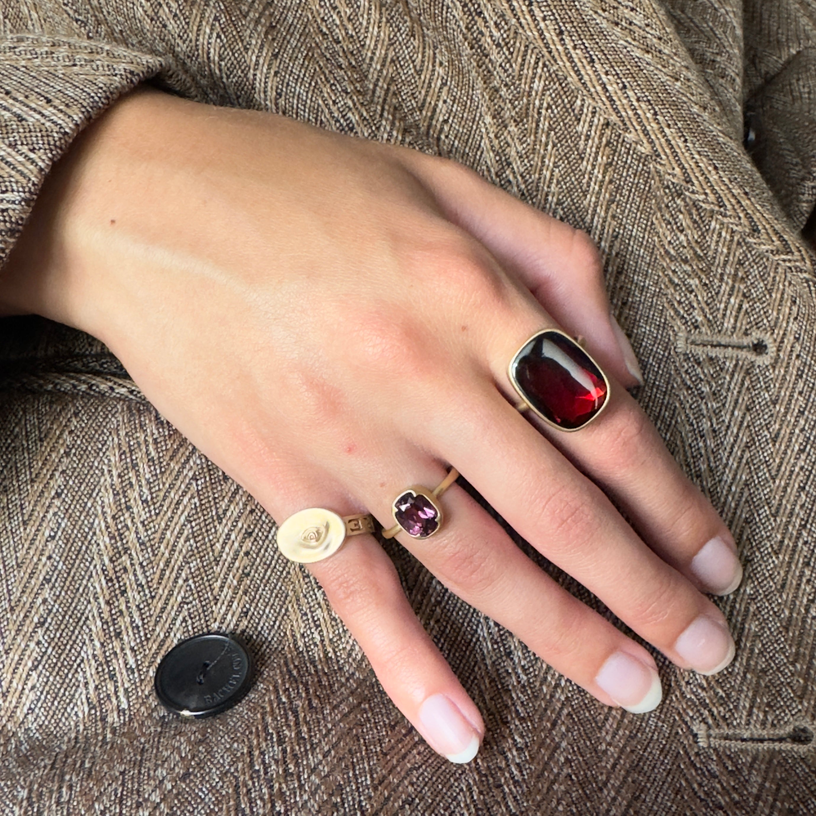 Gabriella Kiss 18k Buff Top Almandine Garnet Ring- 11.3ct