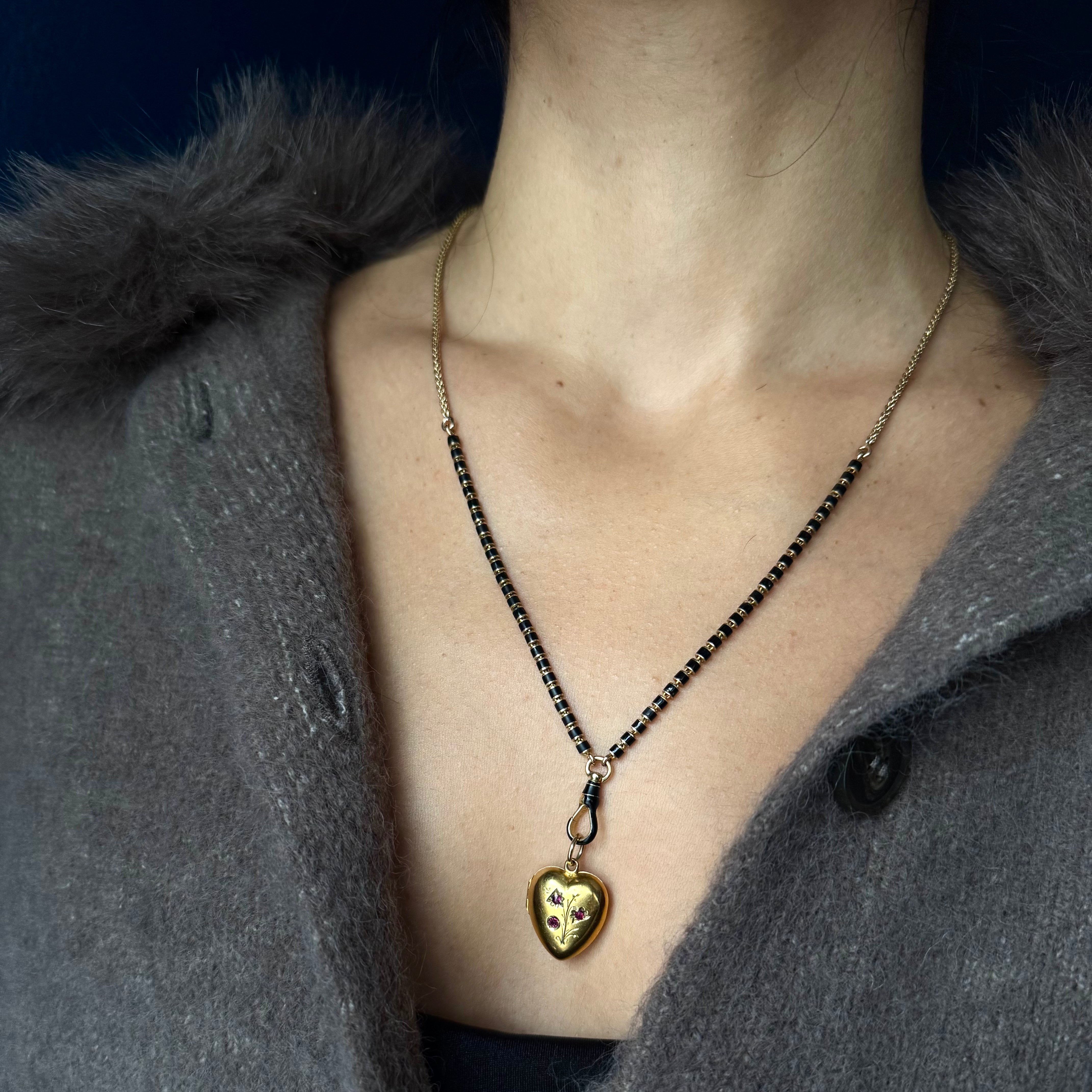 Antique Late Victorian 15k Garnet Heart Locket Pendant