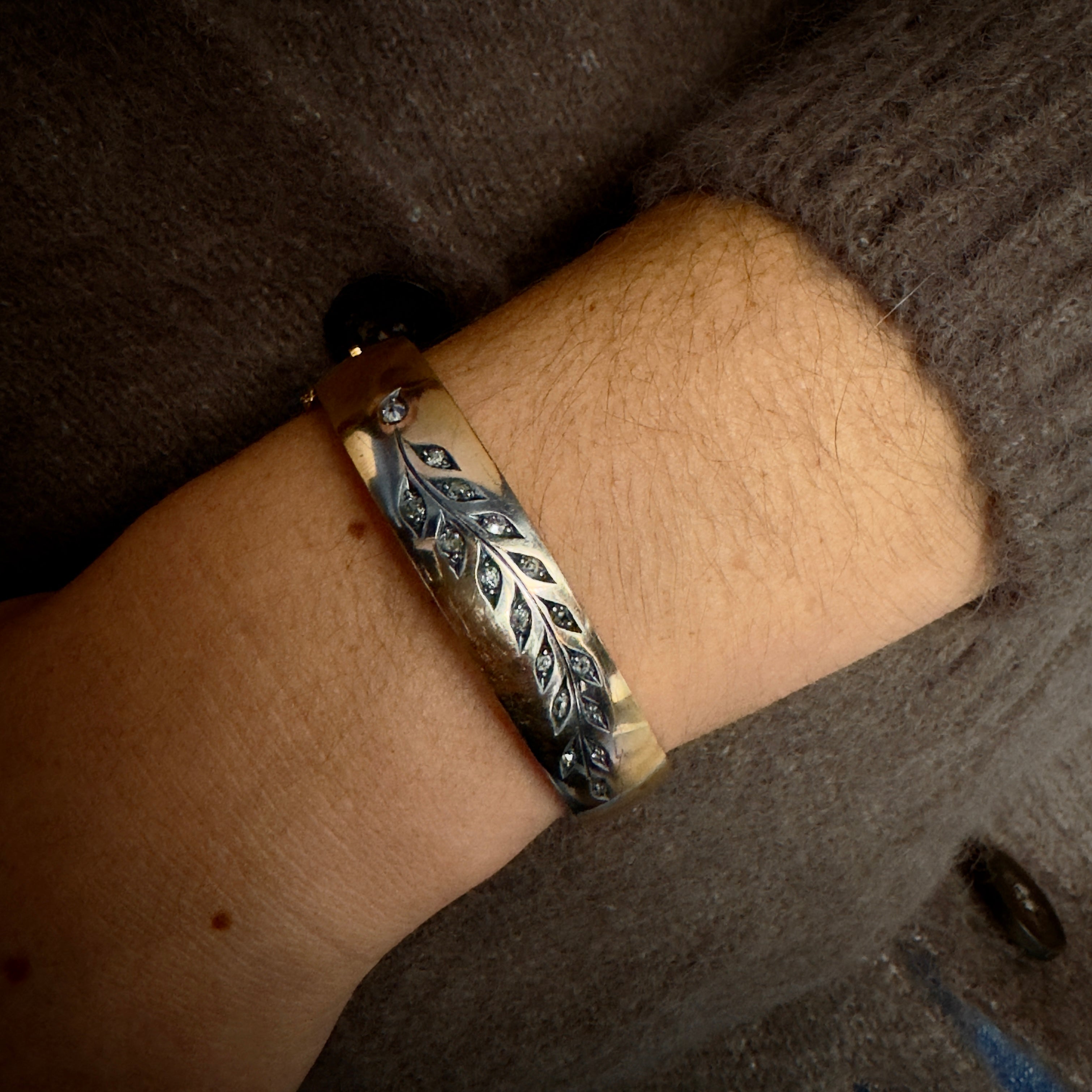 Antique Victorian 18k Diamond Wheat Pattern Bangle Bracelet