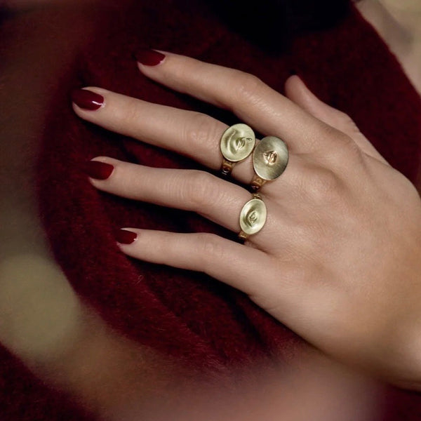 Gabriella Kiss 18k Small Eye Love Token Ring Inscribed with "Invigilare"