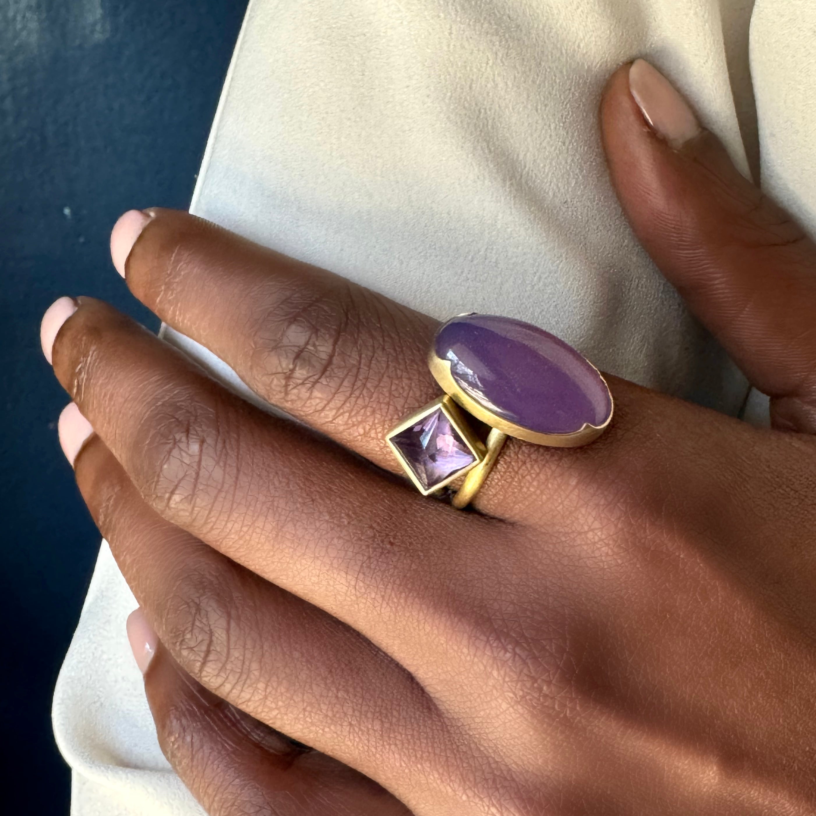 Gabriella Kiss 18k Facetted Square Amethyst Ring