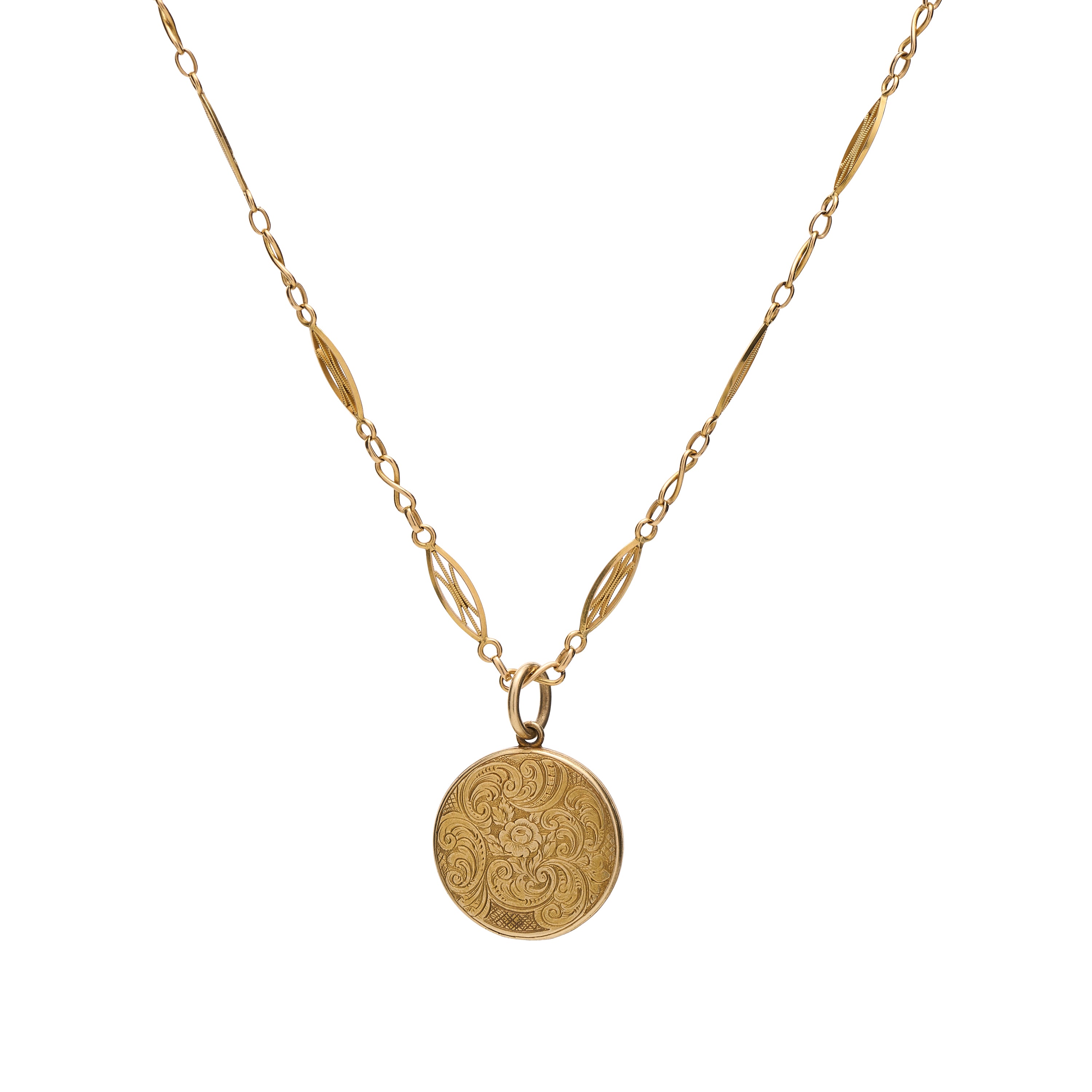 Antique Victorian 18k Beautifully Engraved Round Locket