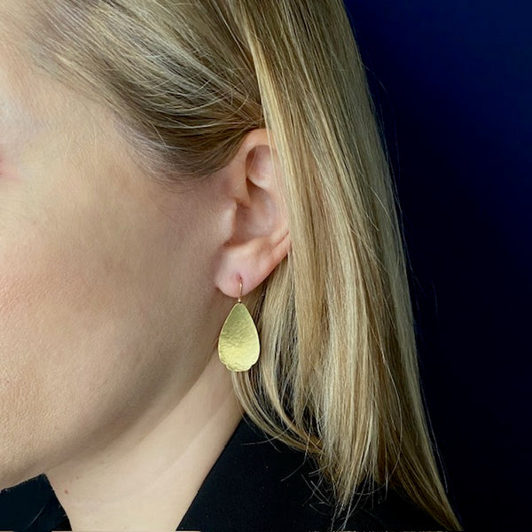Gabriella Kiss 18k Gold Large Pear Shaped Scallop Earrings