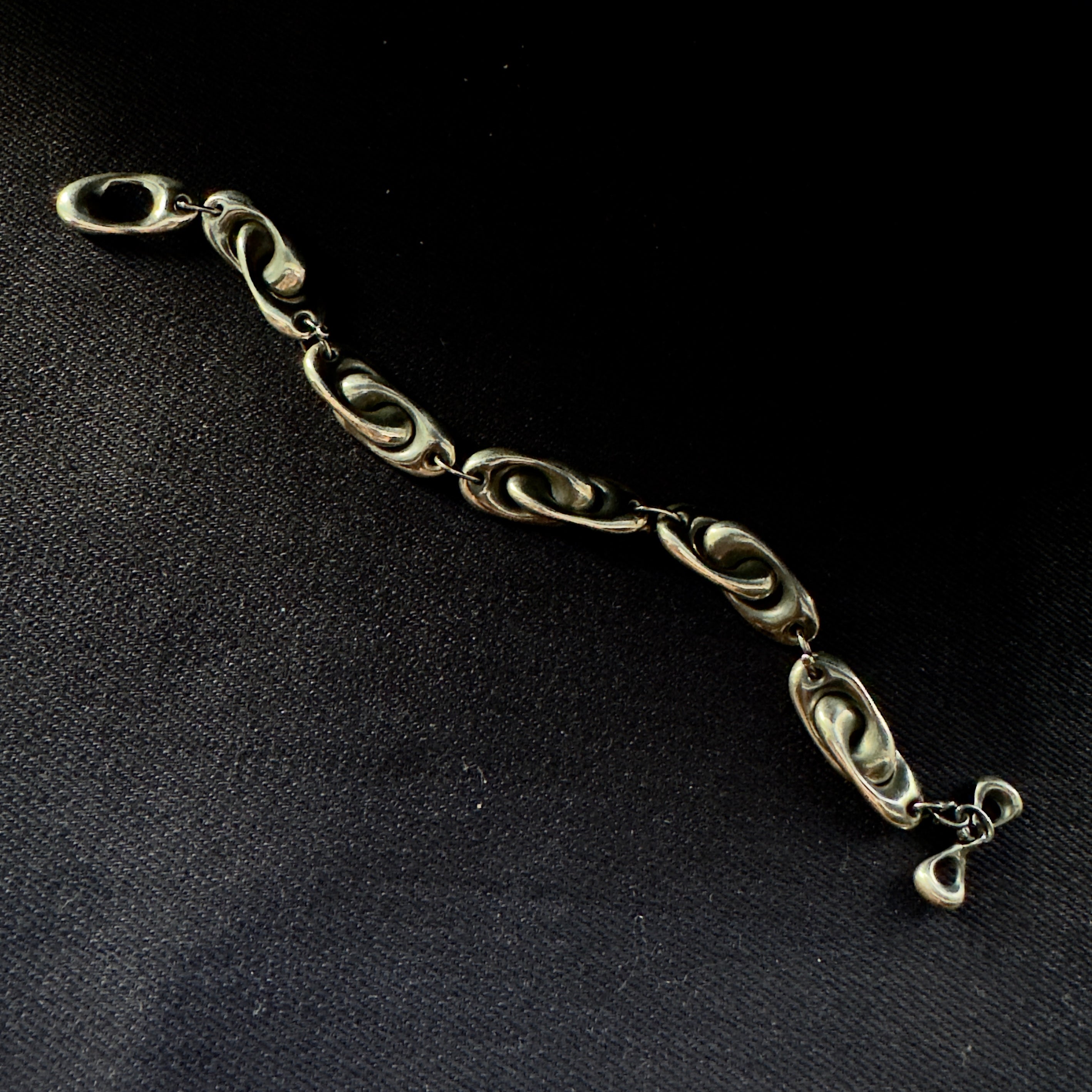 TenThousandThings Sterling Silver Puffy Link Bracelet