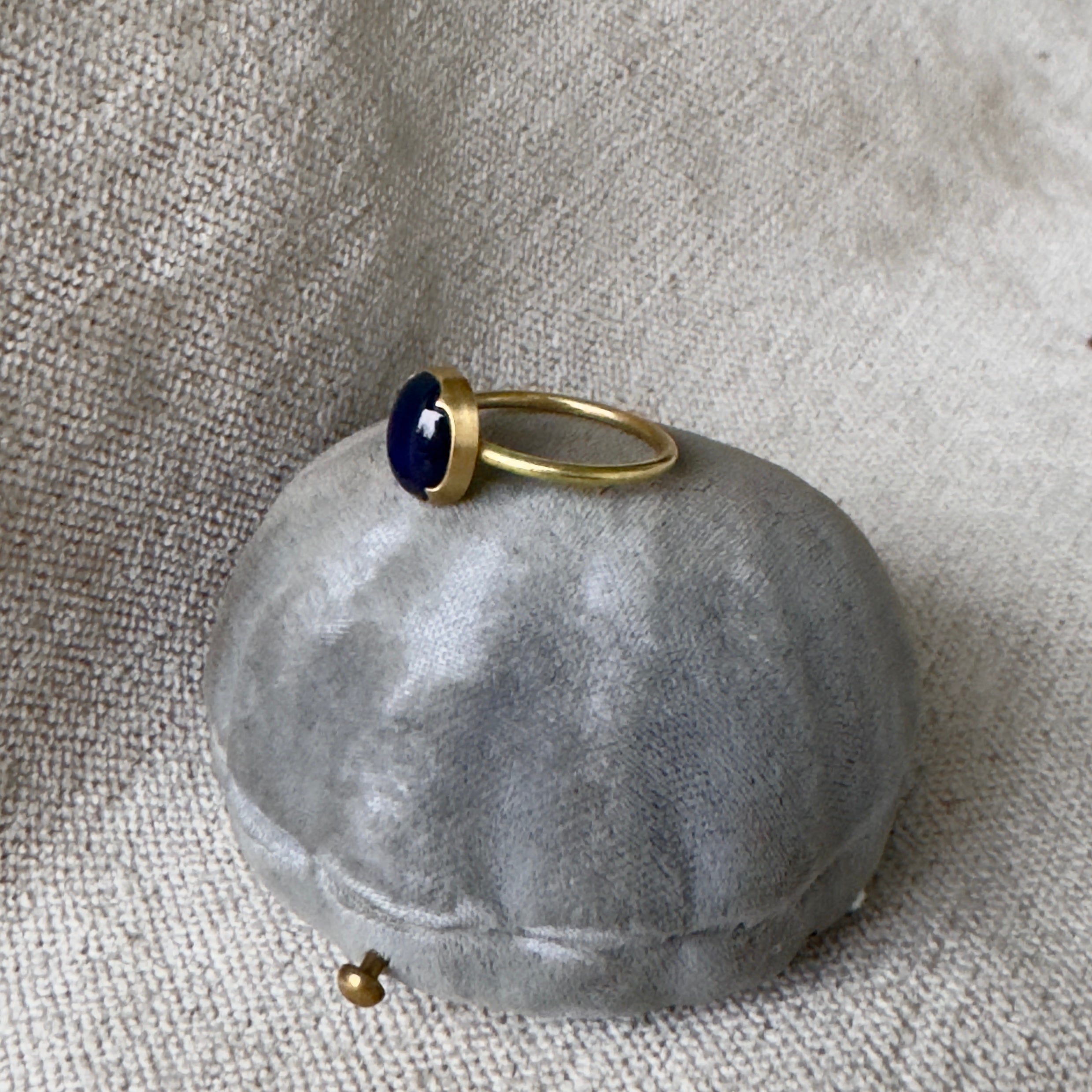 Gabriella Kiss 18k Natural Oval Blue Sapphire Ring- 3.6ct
