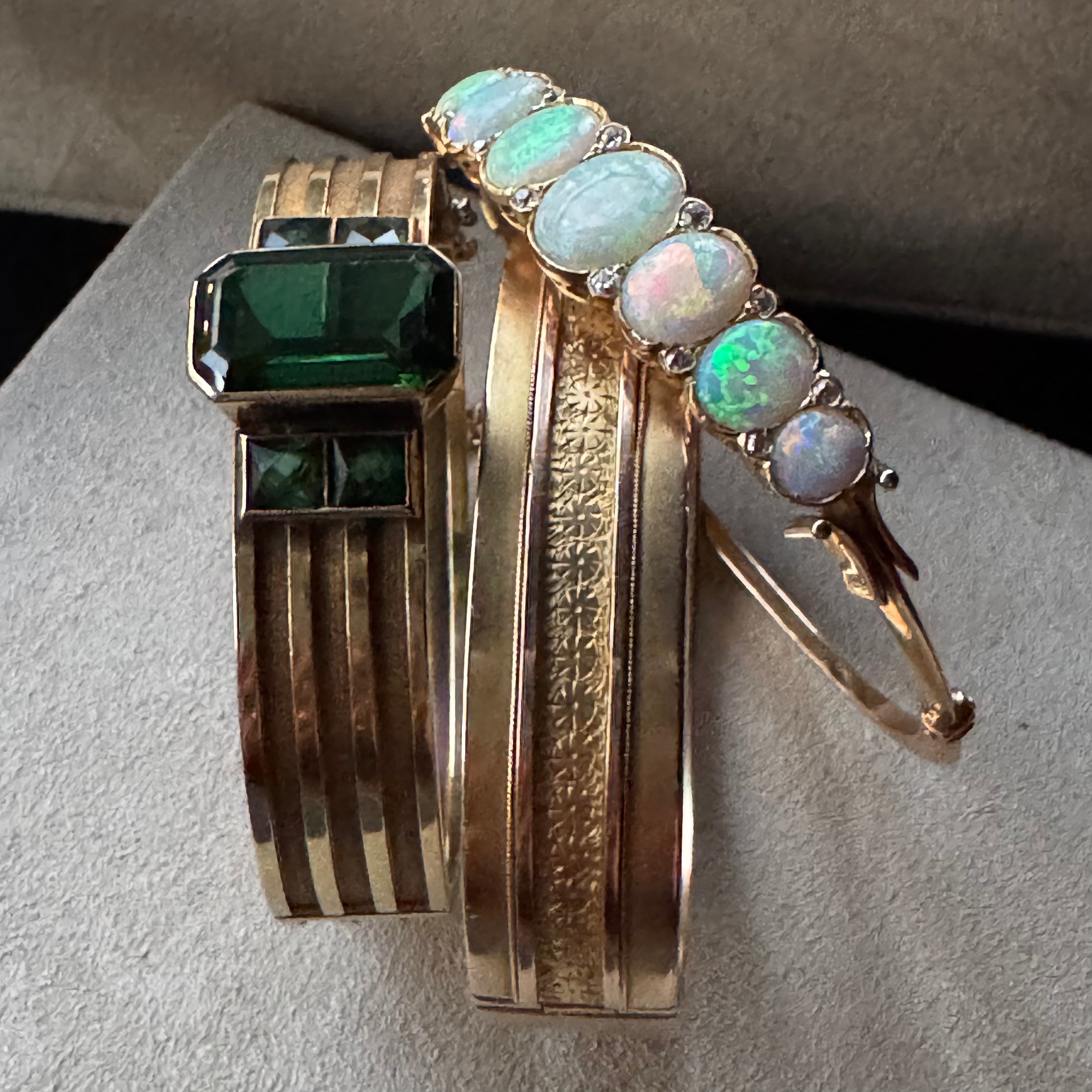 Antique Victorian 15k Banded Floral Repoussé Bangle Bracelet