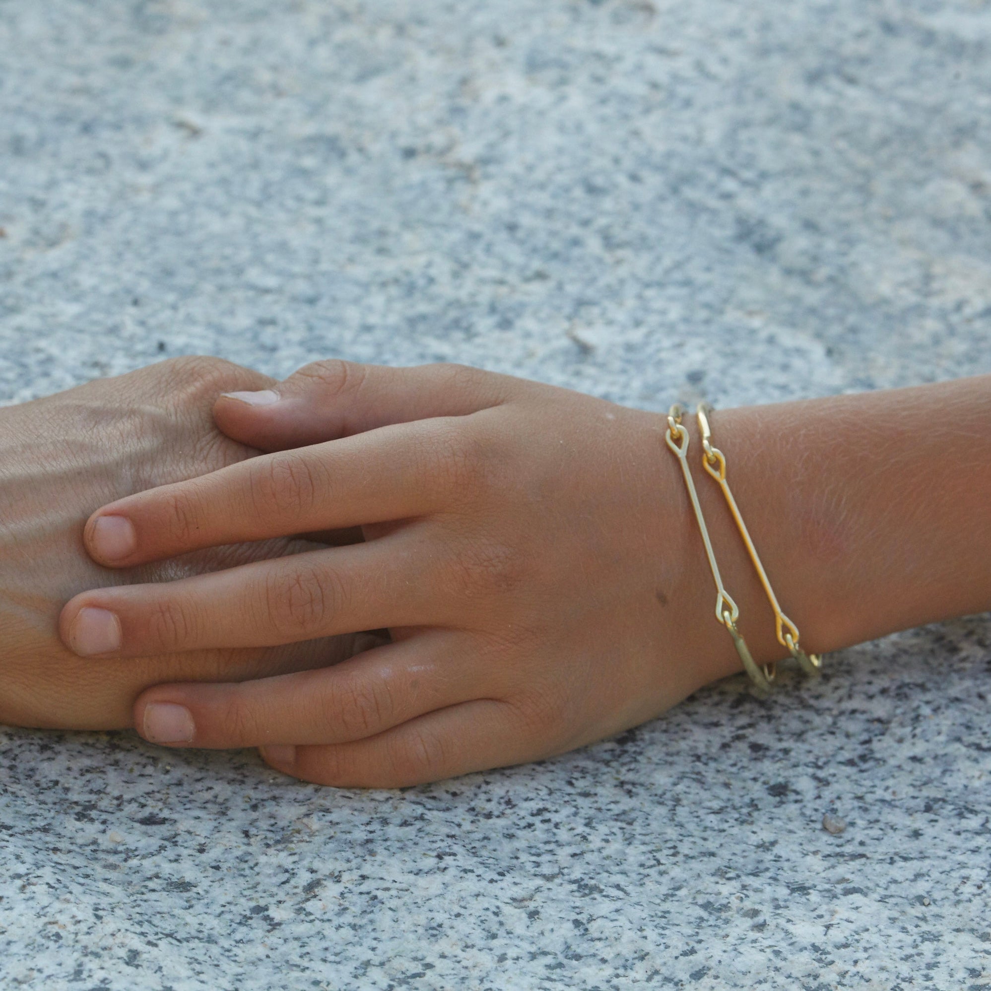 Tura Sugden 18k Yellow Gold Needle Eye Classic Cuff Bracelet