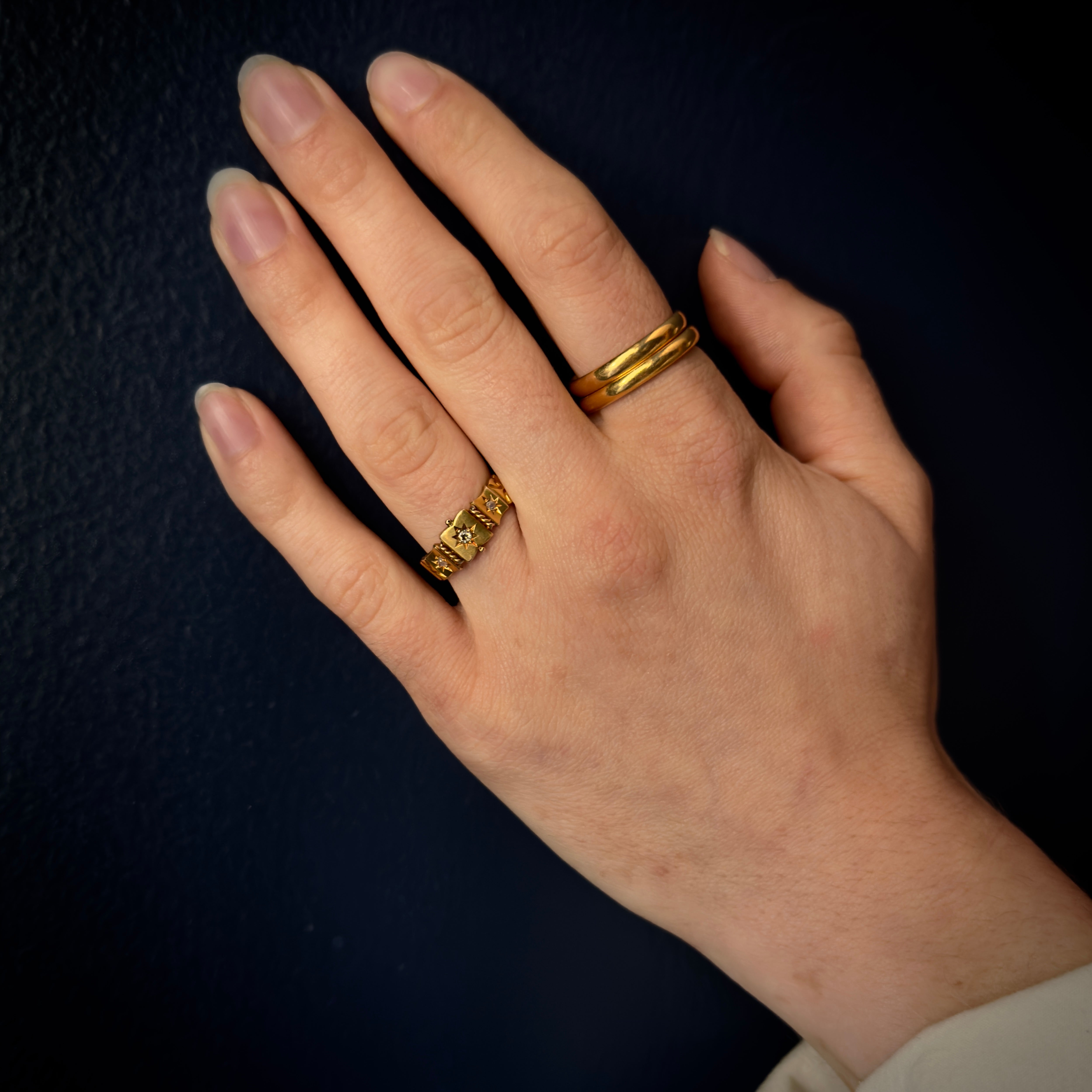 Antique Late Victorian 18k Star Set Diamond Three Paneled Band Ring