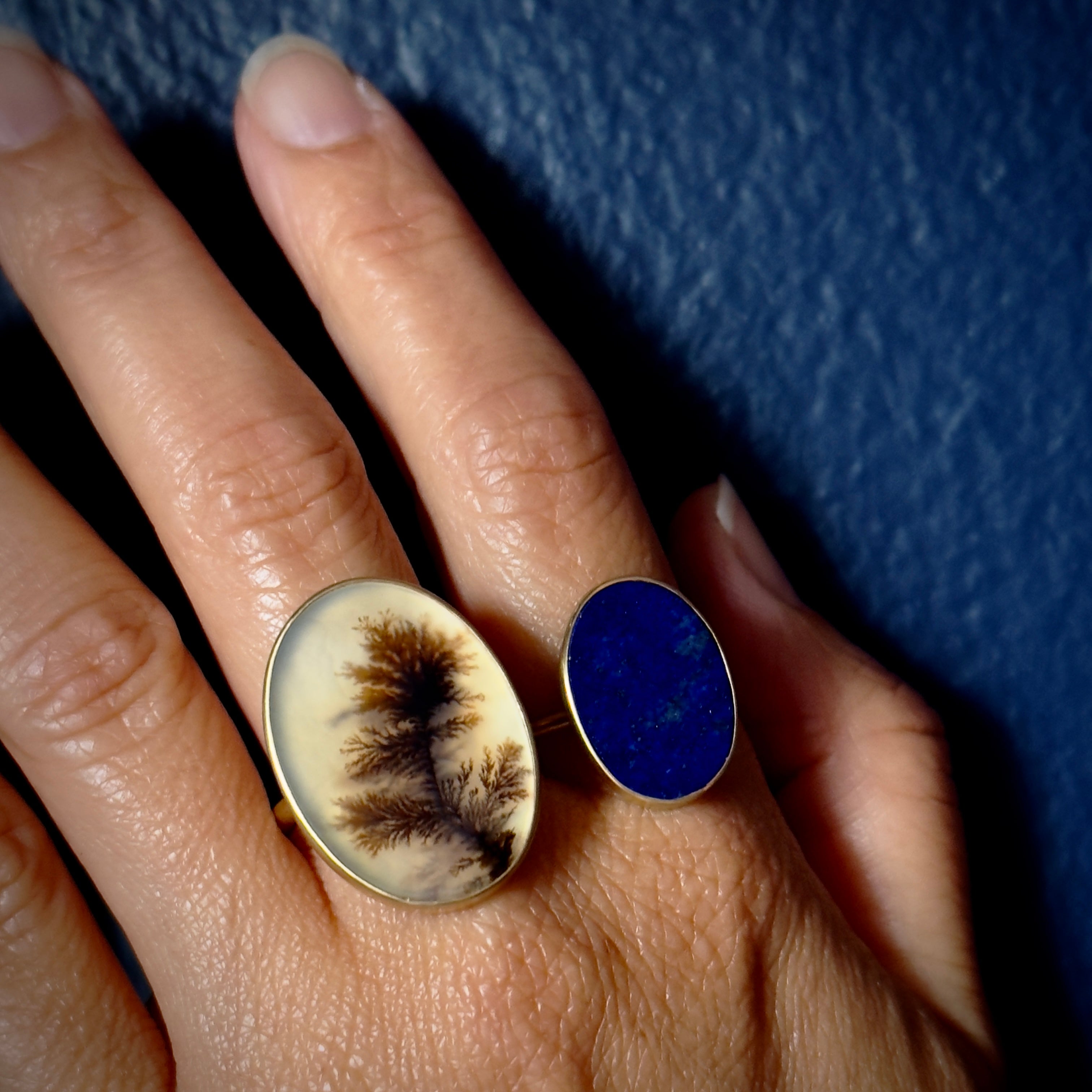 Gabriella Kiss 18k Vertical Oval Lapis Ring