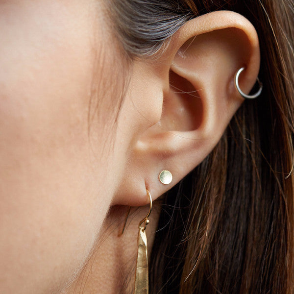 Kathleen Whitaker 14k 5mm Single Sequin Stud Earring