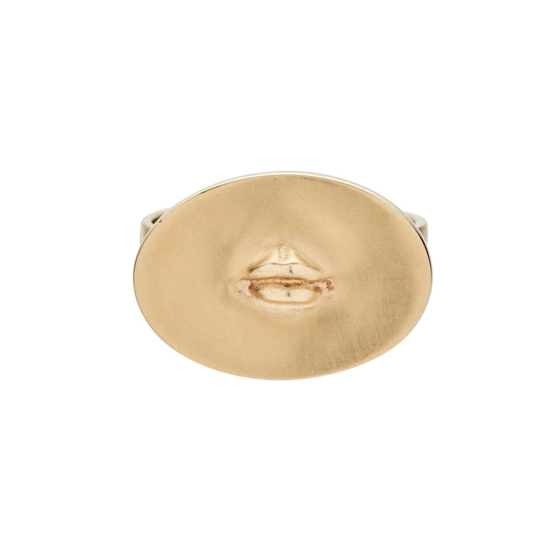 Gabriella Kiss 10k Lips Love Token Ring Inscribed with "Sapientiae"