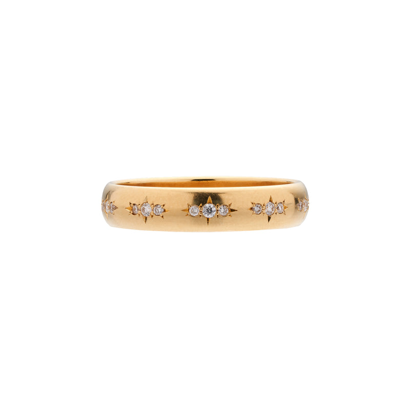 Tura Sugden 18k Yellow Gold Three Diamond Cluster Cloak Band Ring - 3mm