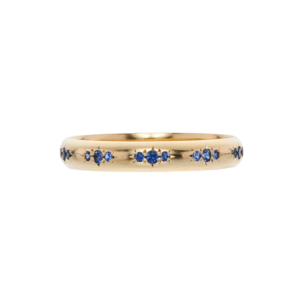 Tura Sugden 18k Yellow Gold Three Sapphire Cluster Cloak Band Ring - 3mm