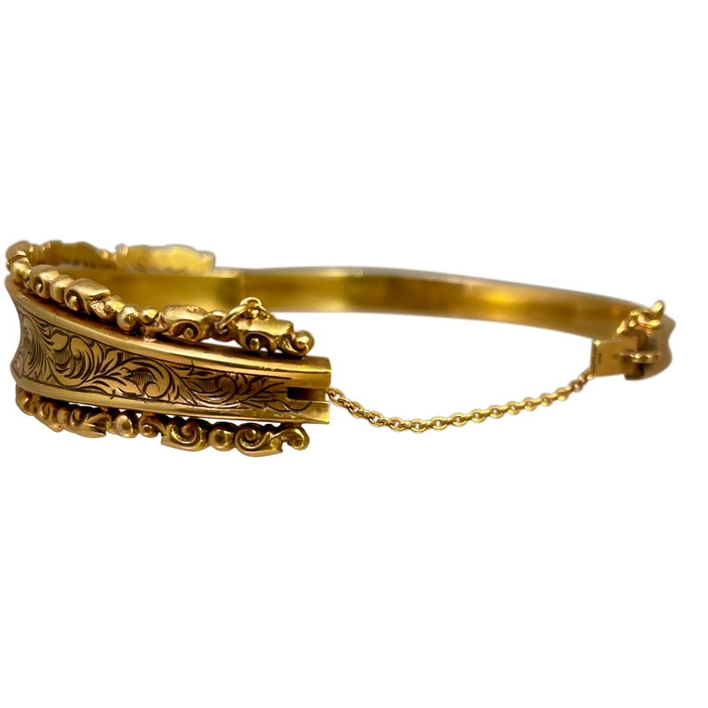 Antique Victorian 15k Engraved Scrolled Design Bangle